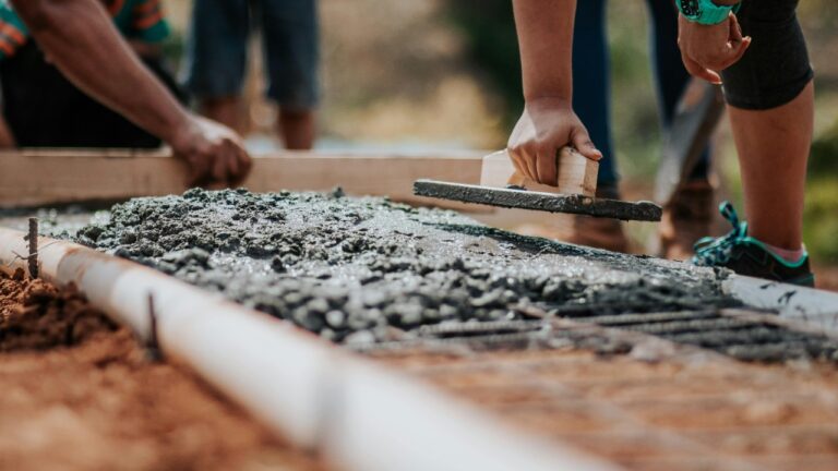 MIT says new organic mix makes energy-storing concrete 10x more powerful