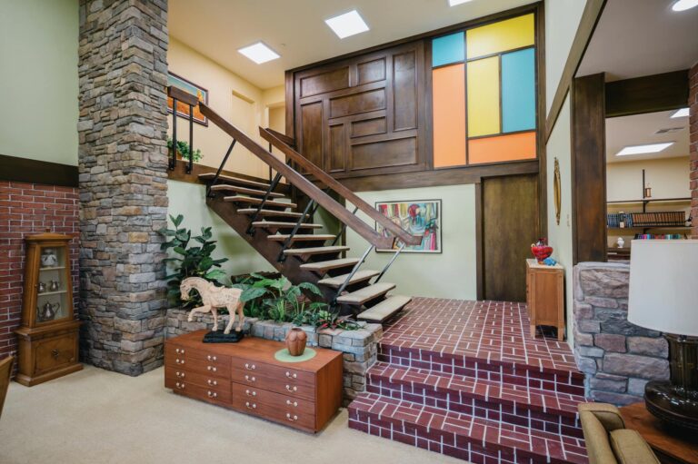 Photos inside the ‘Brady Bunch’ house after being redesigned