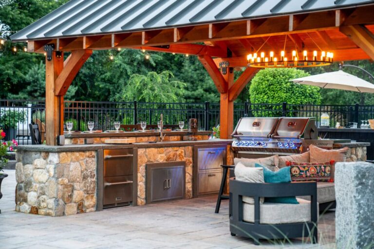 Professional Outdoor Kitchen Packages and Installation Costs Guide