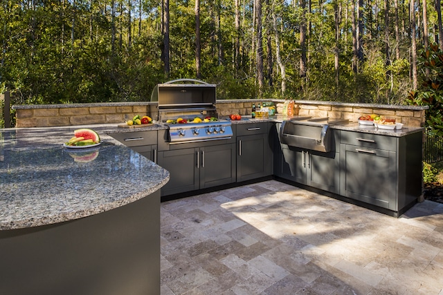Best Weatherproof Outdoor Kitchen Cabinets for Sale: Stainless Steel vs. Polymer